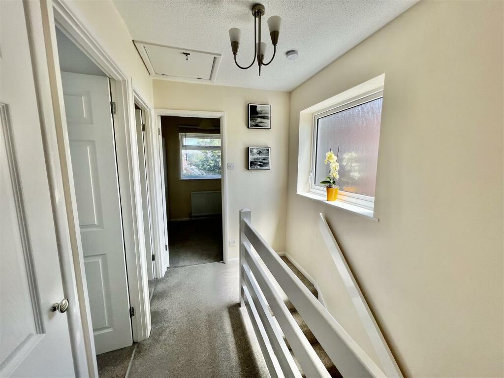 Additional image 10 of Cul-de-sac Location