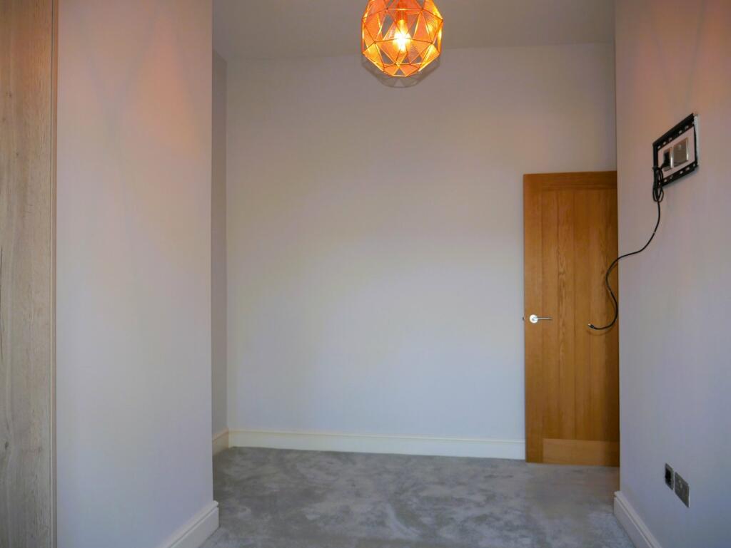 Additional image 11 of Oxford Road, Gomersal, Cleckheaton, West Yorkshire, BD19