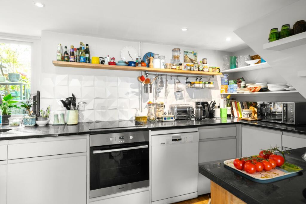 Additional image 6 of St Anne's Terrace, Lewes, BN7