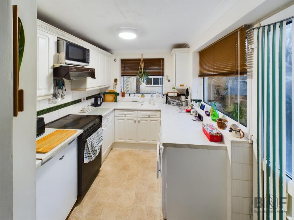 Additional image 4 of Fairlyn Drive, Kingswood