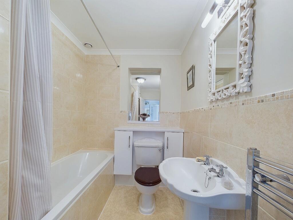 Additional image 13 of Chislehurst Road, BR6 0DN