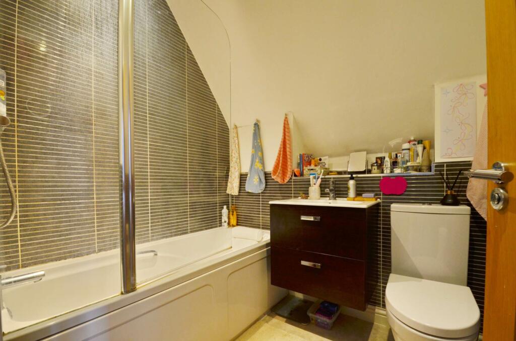 Additional image 12 of Durnford Avenue, Southville