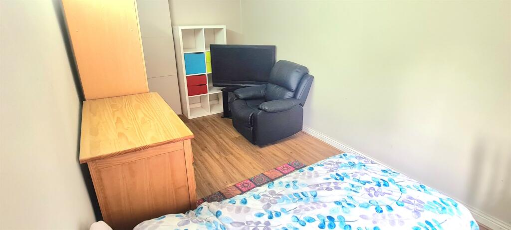 Additional image 18 of Wagon Lane, Bingley