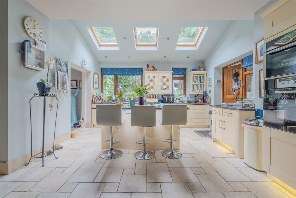 Additional image 7 of London Road, Warmley, Bristol