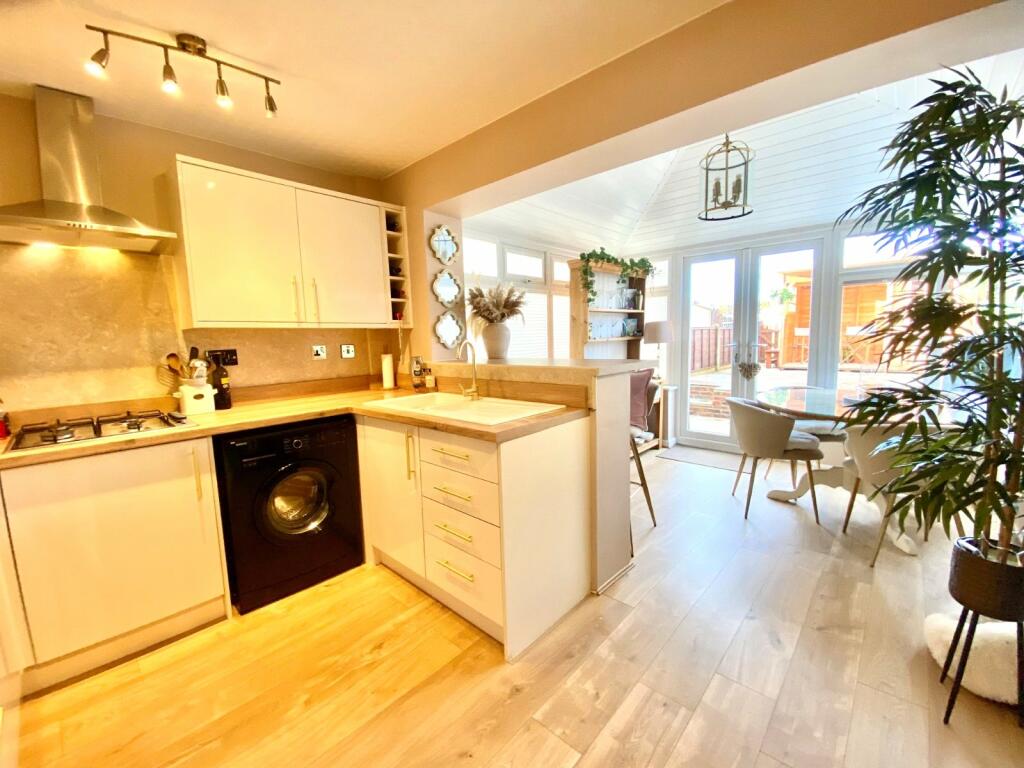 Additional image 2 of Oakway, Birkenshaw, BD11