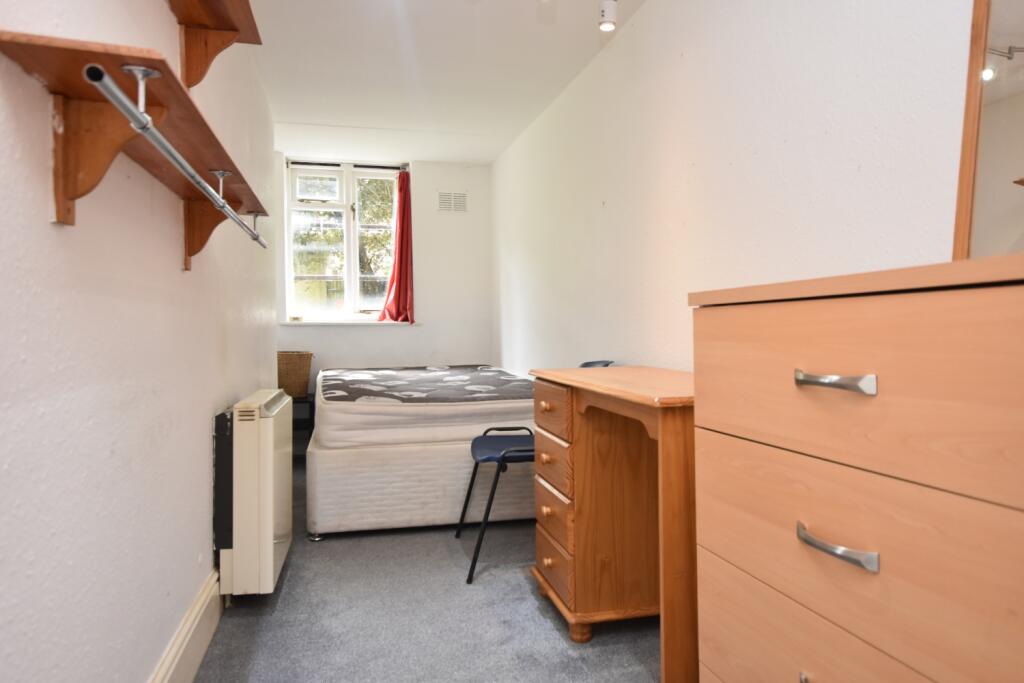 Additional image 6 of Tyndalls Park Road, Garden Flat, Clifton, Bristol, BS8 1PY