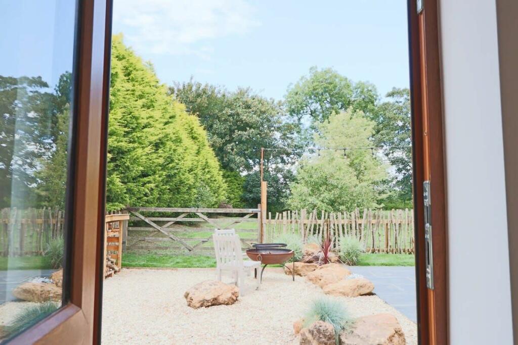 Additional image 25 of Foxhole, Foxholes Lane, Tockington, Bristol