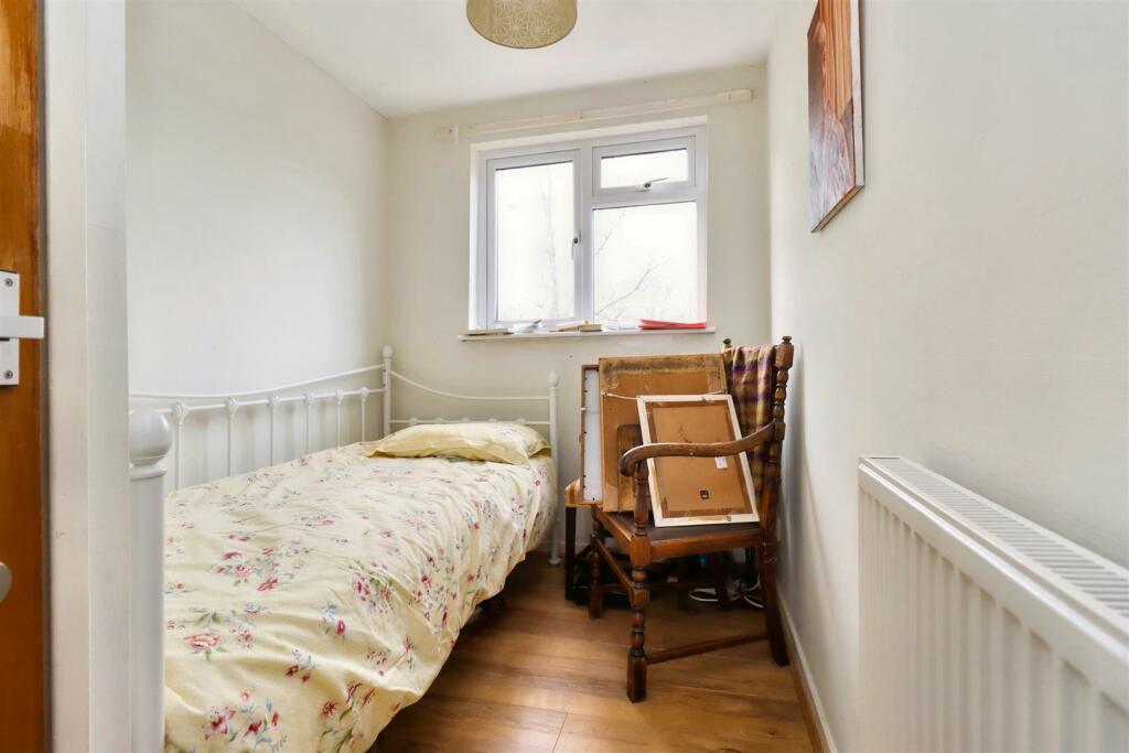 Additional image 8 of Adjacent to coastal walks in Clevedon