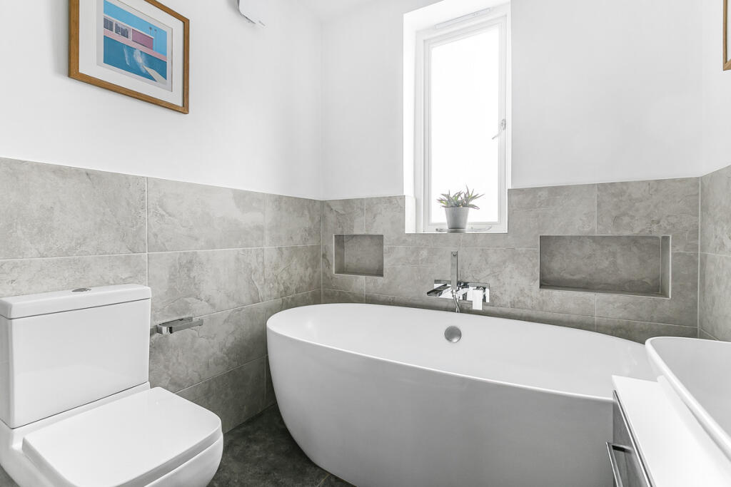 Additional image 19 of Alexandra Crescent, Bromley, BR1