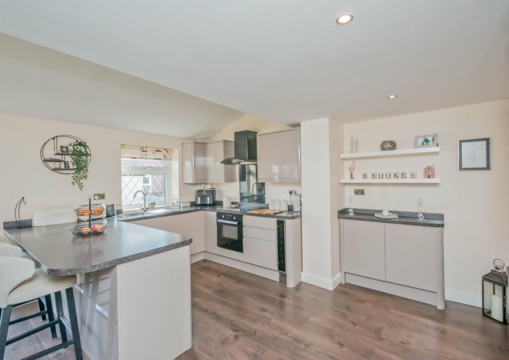 Additional image 7 of Ghyllroyd Drive, Birkenshaw, Bradford, West Yorkshire, BD11