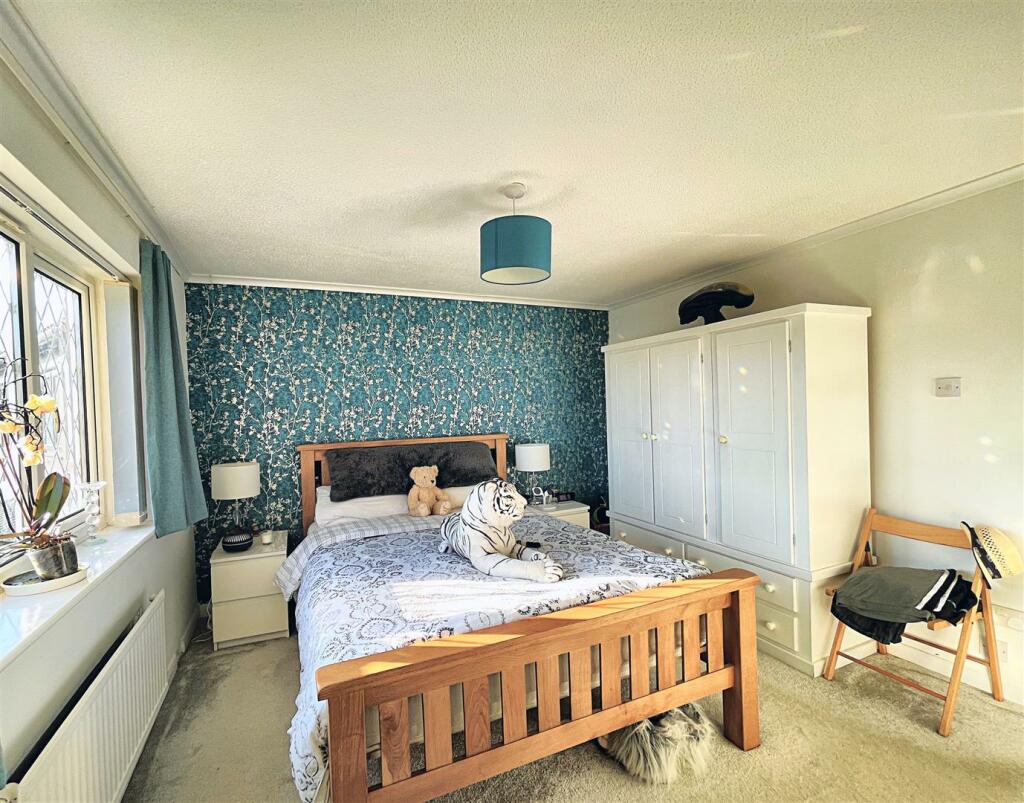 Additional image 17 of Dean Close, Worle, Weston super Mare