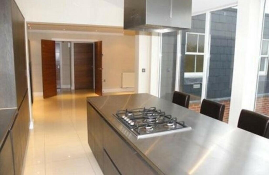 Bloomsbury Mansions, Bromley, BR1 3