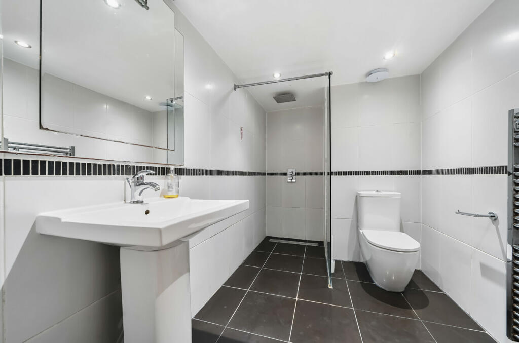 Additional image 10 of Starts Hill Road, Farnborough, Orpington, Kent, BR6