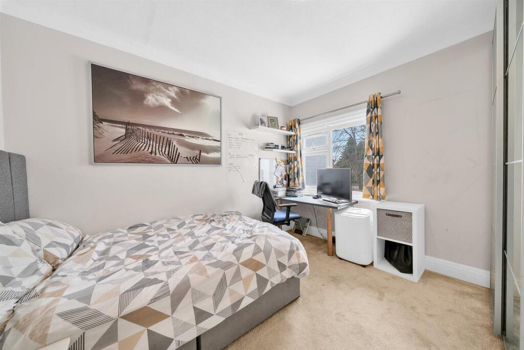 Additional image 8 of Gilbert Road, Bromley, BR1