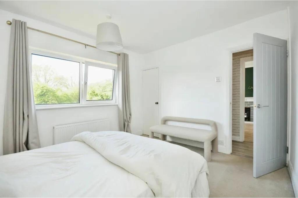 Additional image 5 of Slades Drive, Chislehurst, BR7