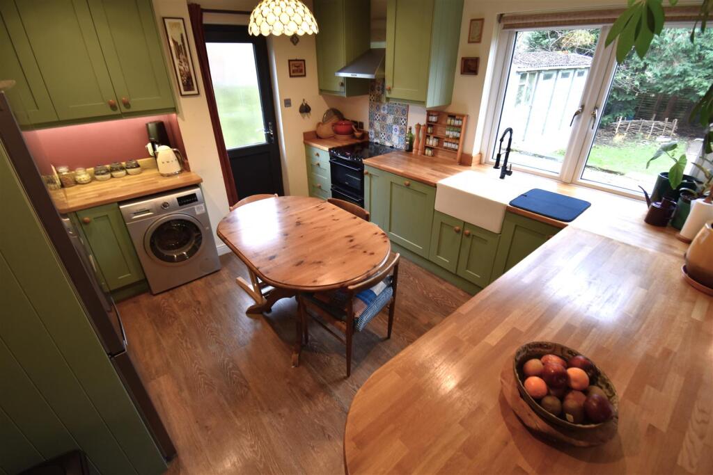 Additional image 7 of Beautiful Home on Lake Road, Bristol