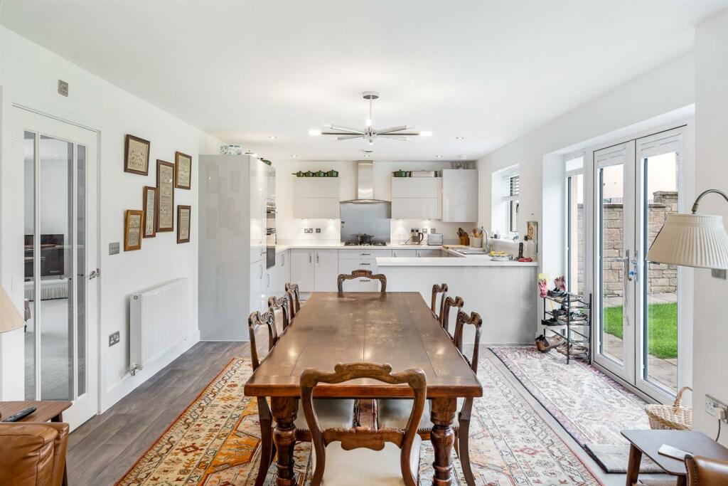 Additional image 8 of Wentwood Drive, Bleadon Hill - Stunning Home!