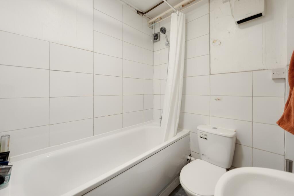 Additional image 6 of Room 2, Redland Road, Bristol, BS6