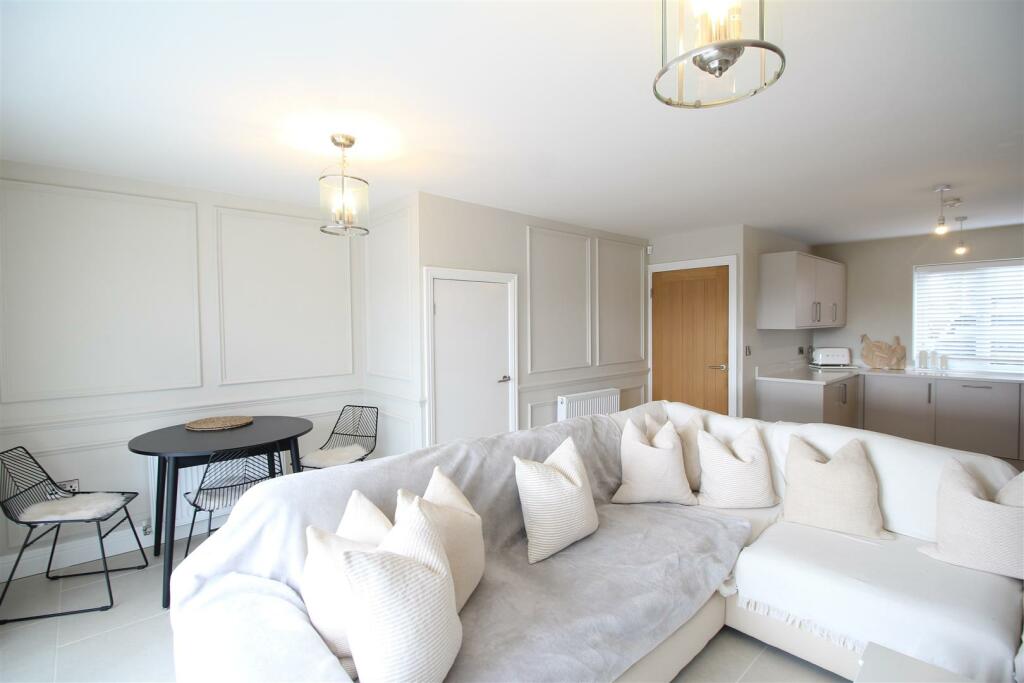 Additional image 9 of Delph Hill Close, Low Moor, Bradford