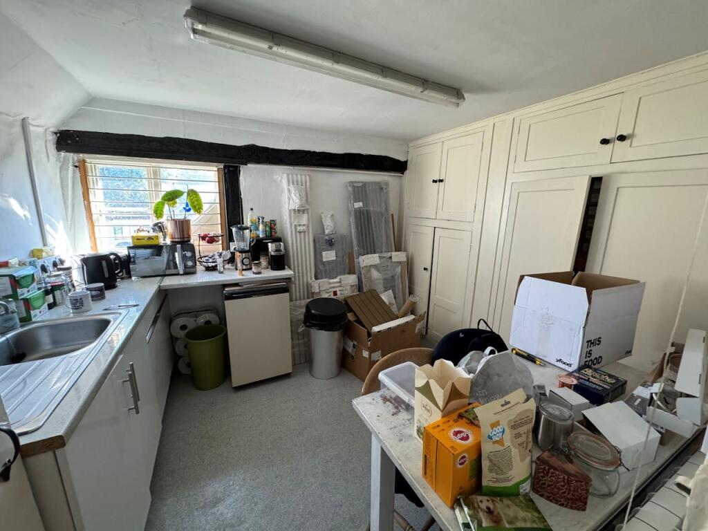 Additional image 5 of 68 High Street, Steyning, BN44 3RD