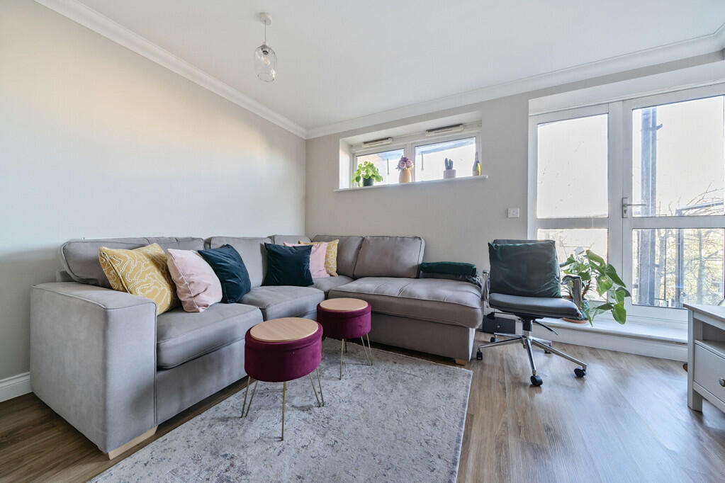 Additional image 10 of Sparkes Close, Bromley