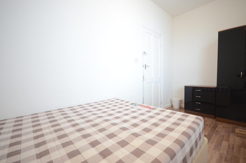 Additional image 8 of Denmark Street, City Centre