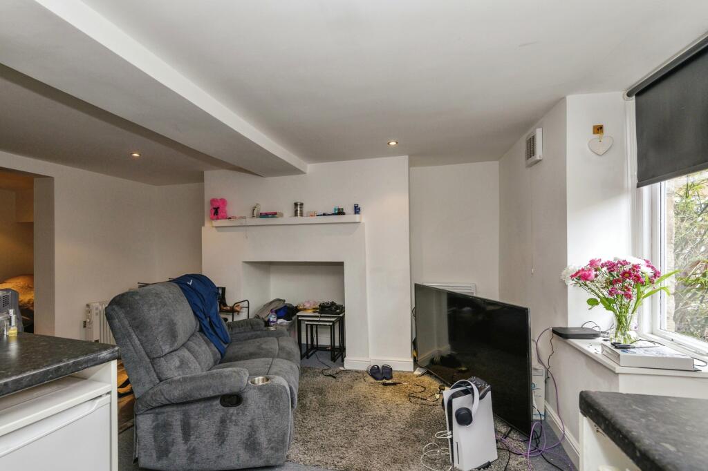 Additional image 3 of 2 Wharf Street, Shipley, BD17