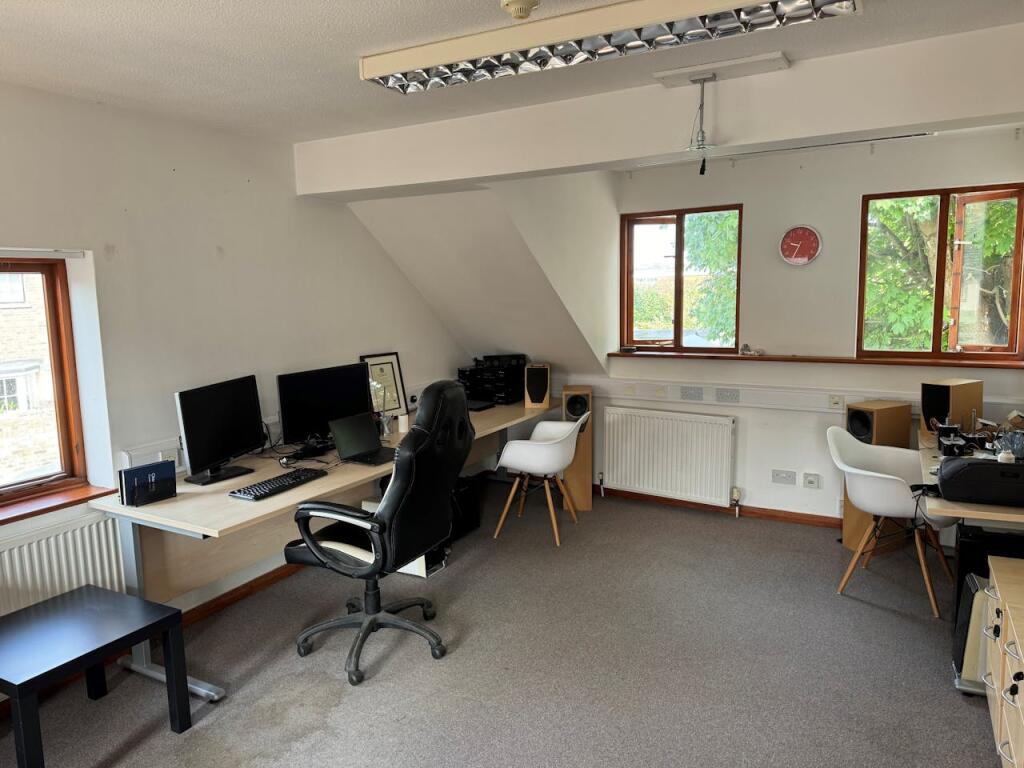 Additional image 12 of 68 High Street, Steyning, BN44 3RD