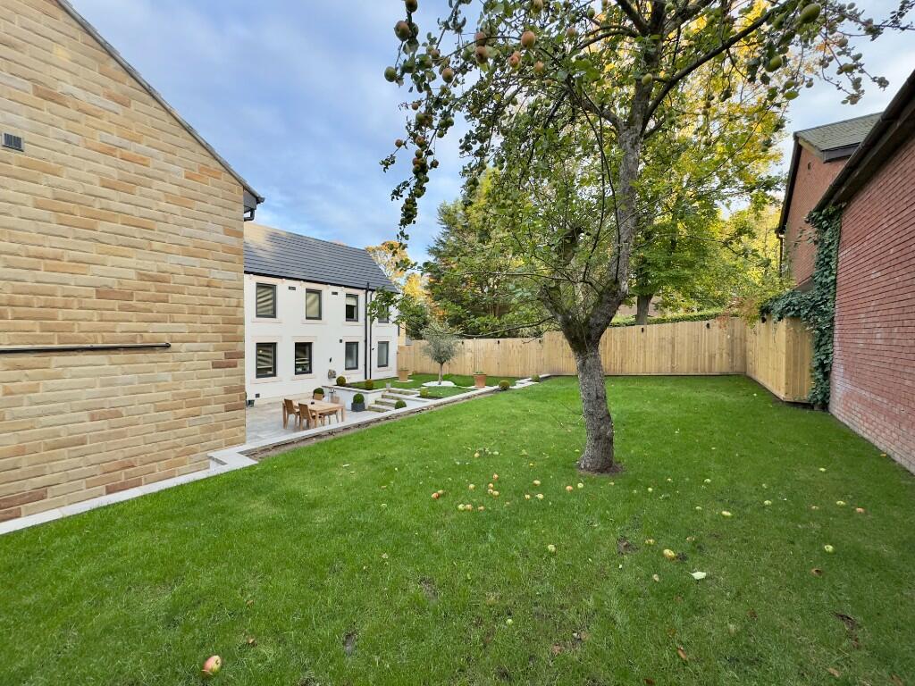 Additional image 56 of Copper Beech Barn, Oxford Road, Gomersal, Cleckheaton, BD19 4FD