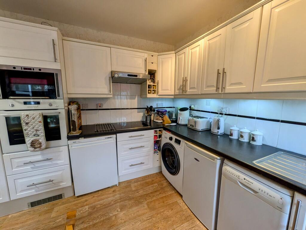 Additional image 5 of Westcliffe Road, Cleckheaton, BD19