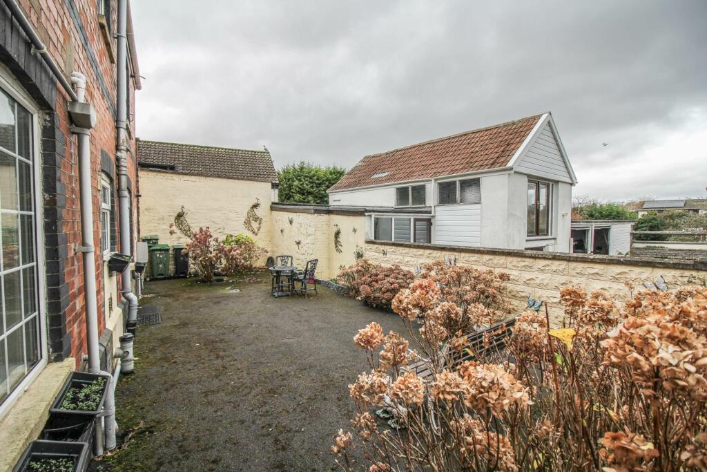 Additional image 24 of UPHILL*FANTASTIC INVESTMENT OPPORTUNITY*IDEAL FOR DUAL OCCUPANCY*HOME & INCOME*NO ONWARD CHAIN*