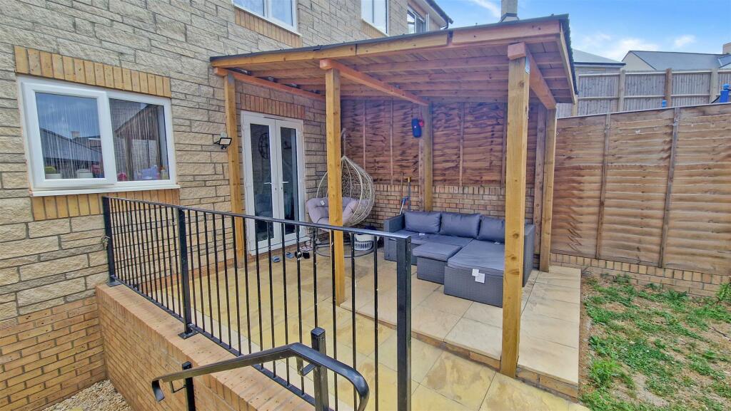 Additional image 18 of Tanner Road, Mead Fields - LARGE GARAGE