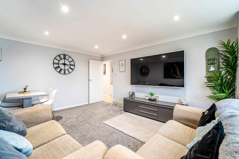 Additional image 8 of Springfield Gardens, Banwell - SUPERB CONDITION