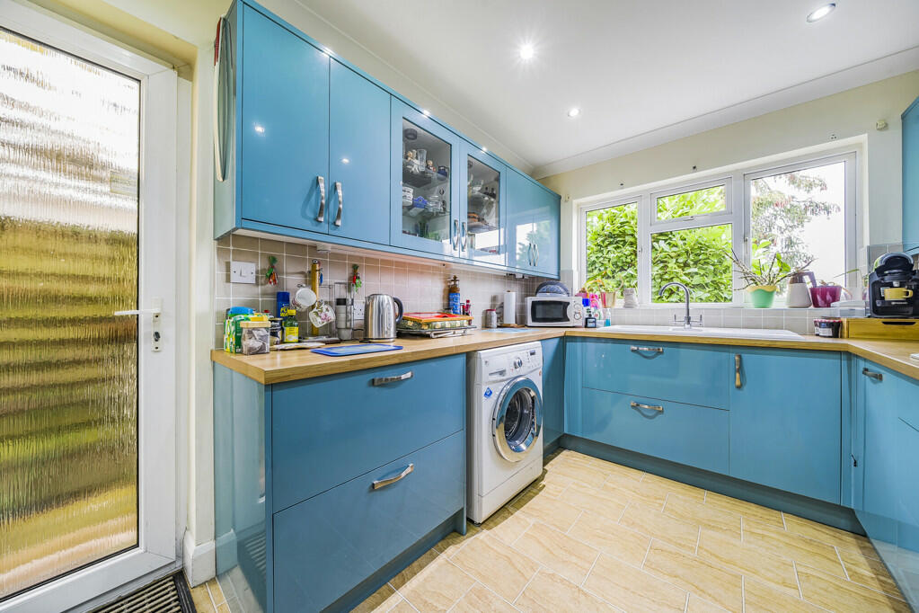 Additional image 16 of Knoll Rise, Orpington