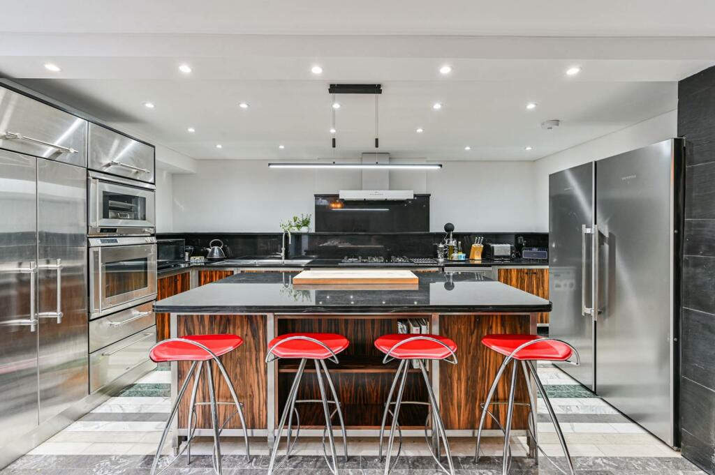 Additional image 9 of Grangewood Lane, Beckenham, BR3