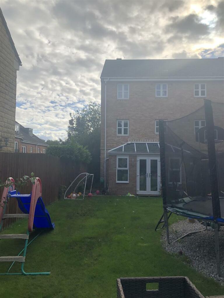 Additional image 24 of Laithe Hall Avenue, Cleckheaton