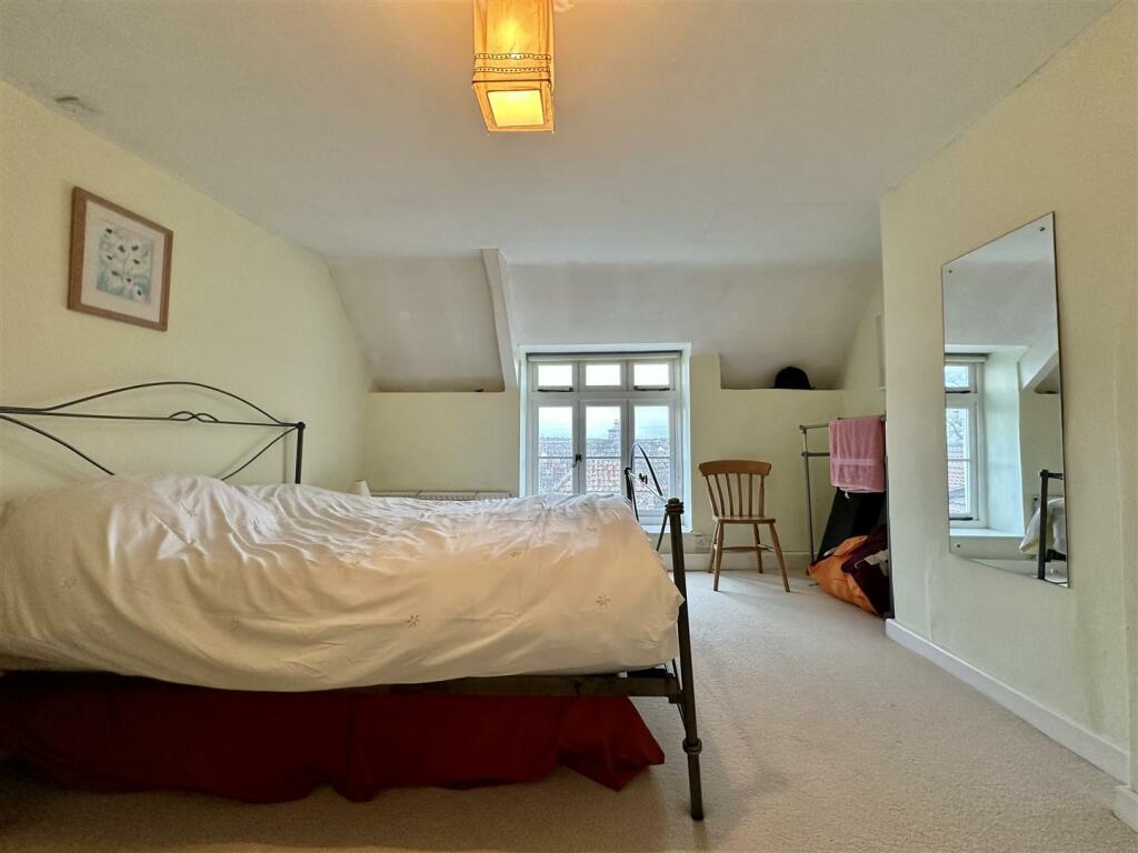 Additional image 33 of Townsend