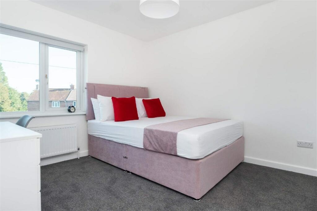 Additional image 6 of 4 bedroom Terraced House in Ambleside Avenue, Southmead
