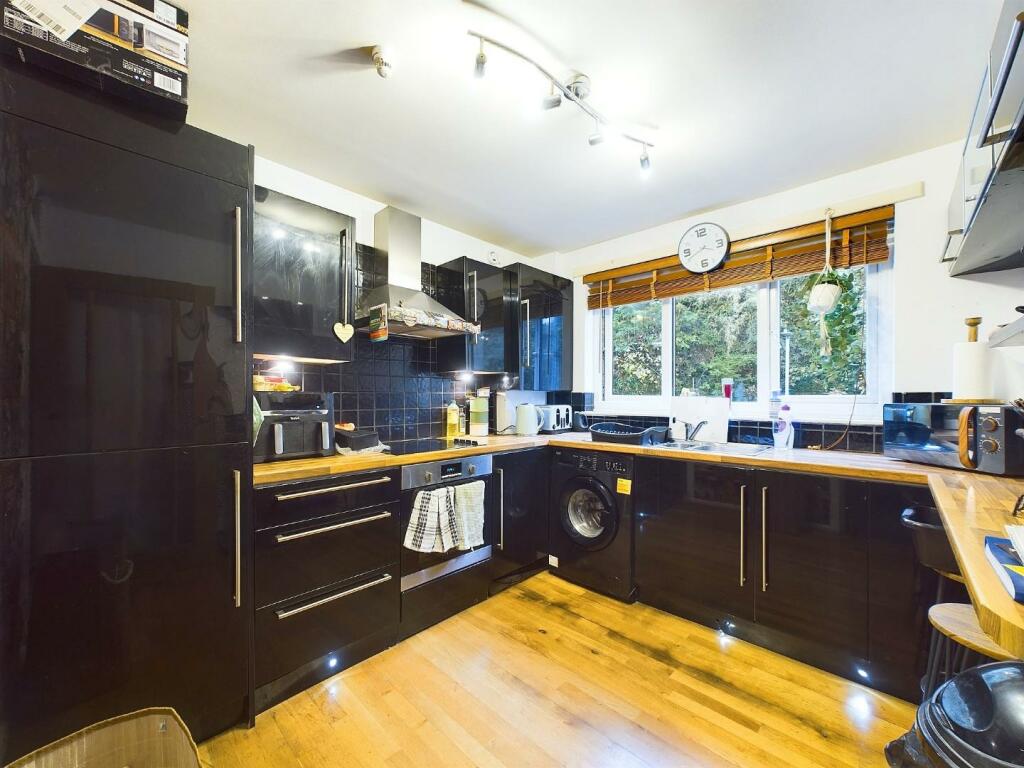 Additional image 4 of Baildon Wood Court, Baildon, Shipley
