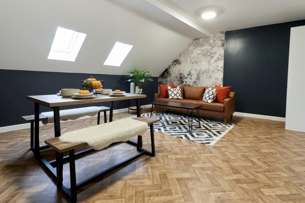 Additional image 40 of 98 Blackswarth Road, Three Crowns, Kings Court, Bristol