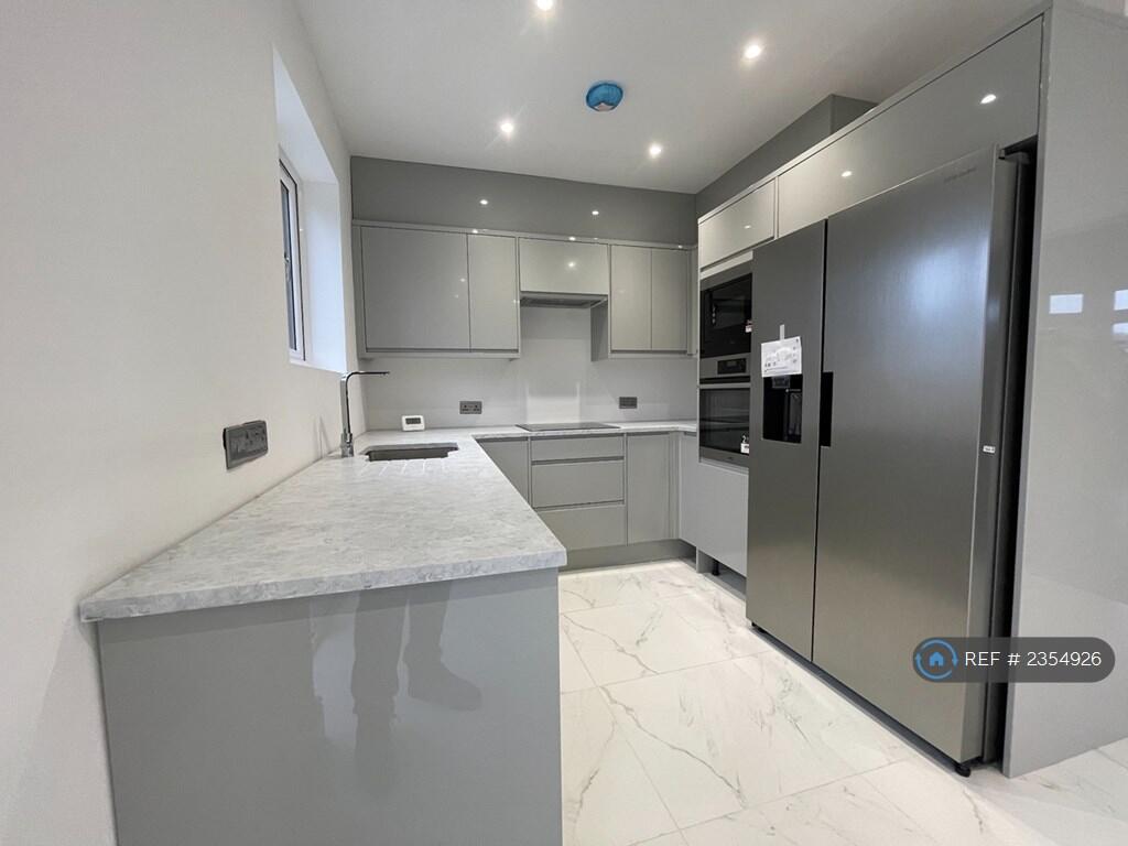 Additional image 11 of Crossways Road, Beckenham, BR3