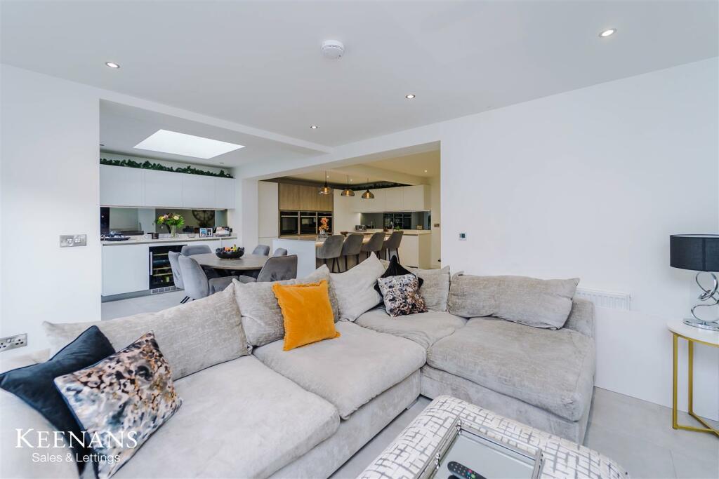 Additional image 15 of Warwick Drive, Clitheroe