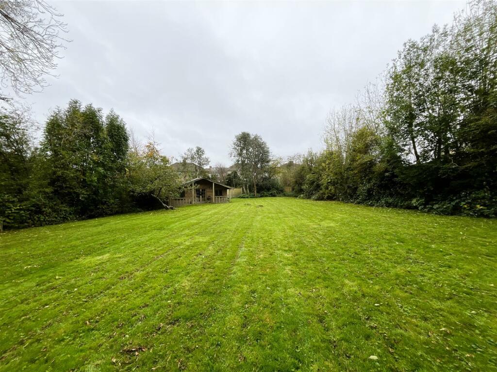 Additional image 5 of HOUSE + PLOT | PP 3 HOUSES | KINGSWOOD