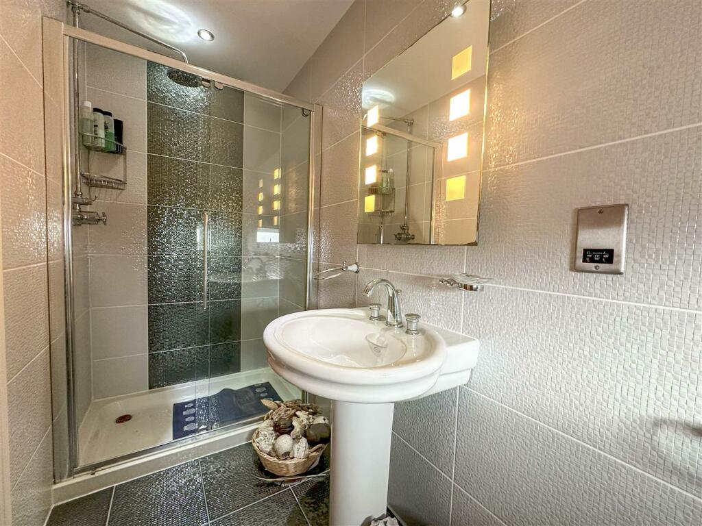 Additional image 12 of Eamont Bridge, Penrith