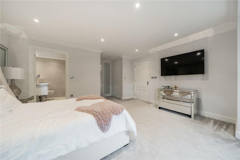 Additional image 24 of Plaistow Lane, Bromley