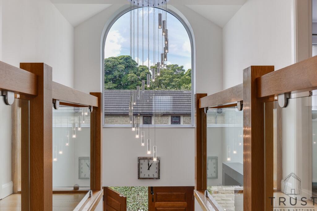 Additional image 57 of Bradford Road, Birkenshaw