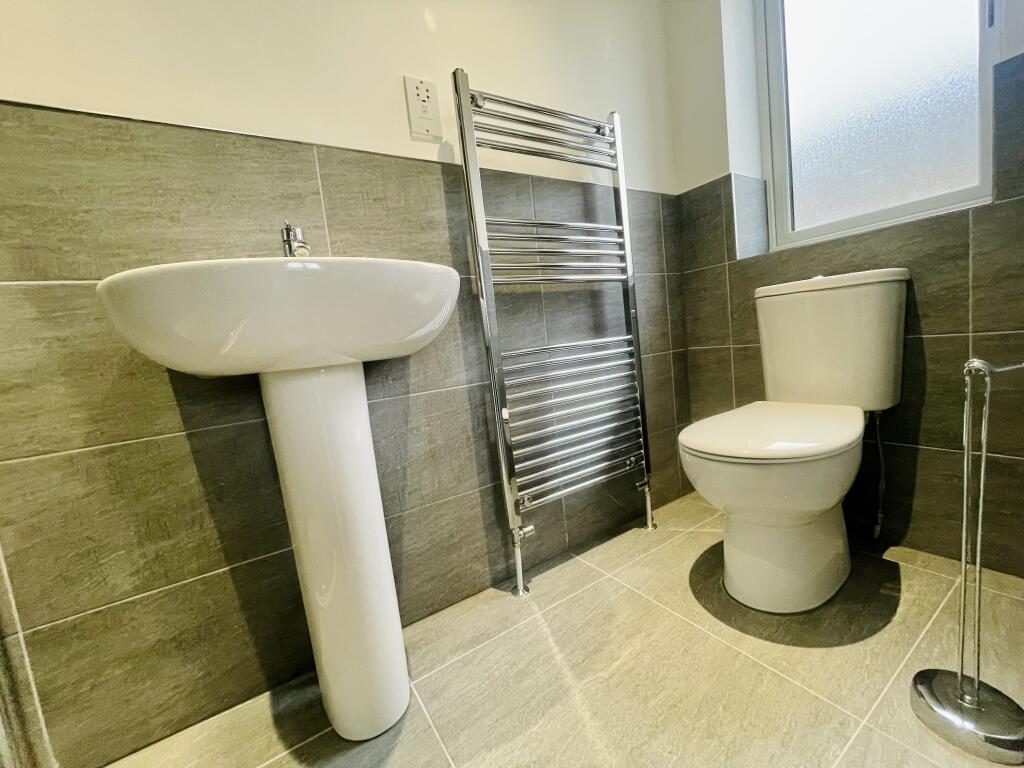 Additional image 15 of Saddle Close