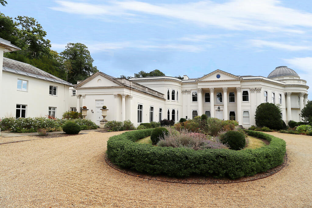 Willoughby Lane, Bromley