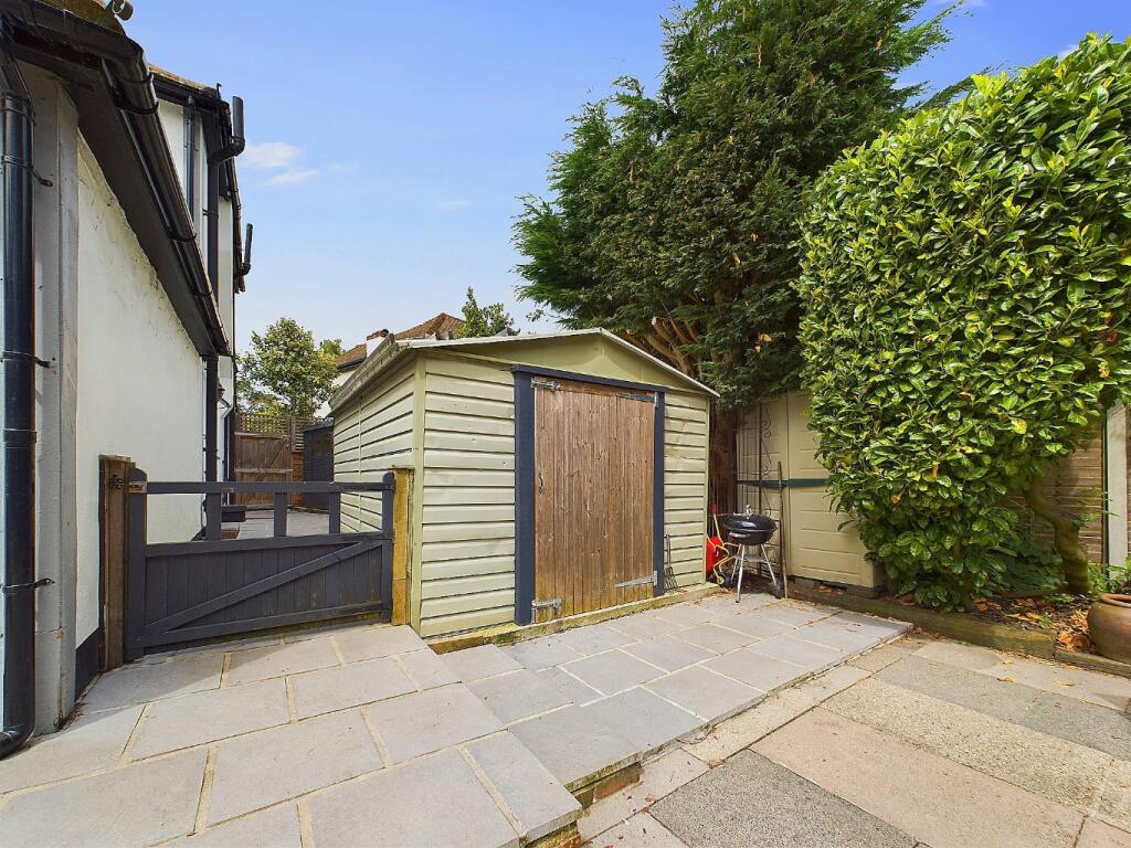 Additional image 6 of Marlings close