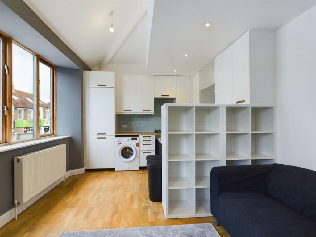 Additional image 14 of High Street, Bristol